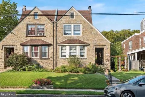 811 Knorr St, Philadelphia, PA 19111