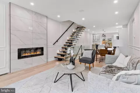 308 W Porter St, Philadelphia, PA 19148