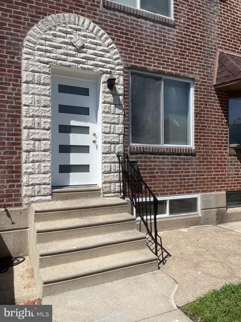 5922 Crystal St, Philadelphia, PA 19120