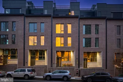 2316 Sansom St, Philadelphia, PA 19103