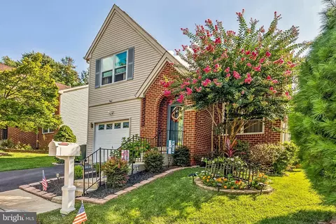 508 Laura Ln, Philadelphia, PA 19116