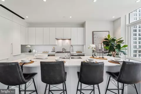 301 S Broad #2102, Philadelphia, PA 19107