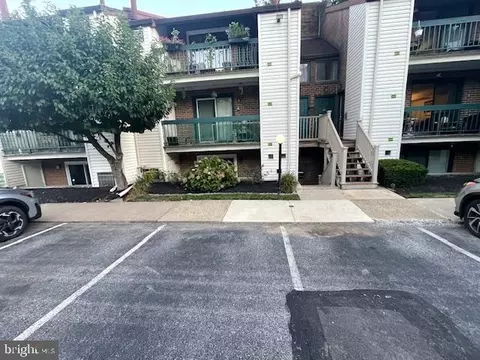 3750 00 Clarendon #221, Philadelphia, PA 19114