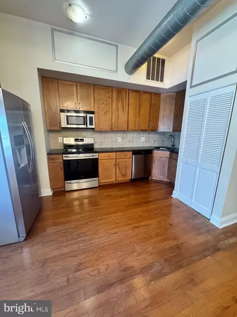 1100 S Broad St #509B, Philadelphia, PA 19146