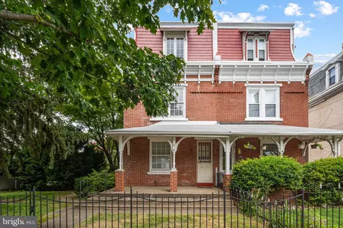 6948 Hegerman St, Philadelphia, PA 19135