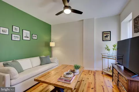 4812 Umbria St, Philadelphia, PA 19127
