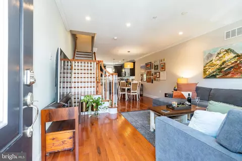 740 Wharton St, Philadelphia, PA 19147