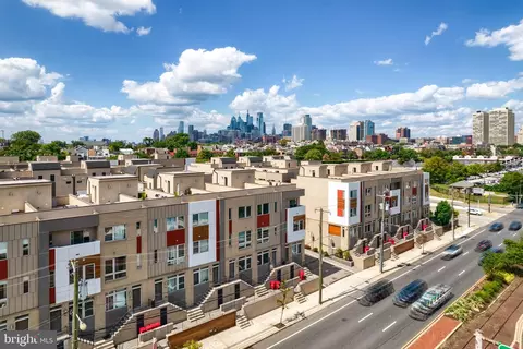 740 S Columbus Blvd #62, Philadelphia, PA 19147