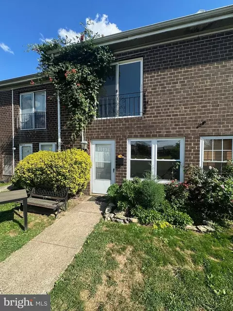 12135 00 Academy Rd #67, Philadelphia, PA 19154