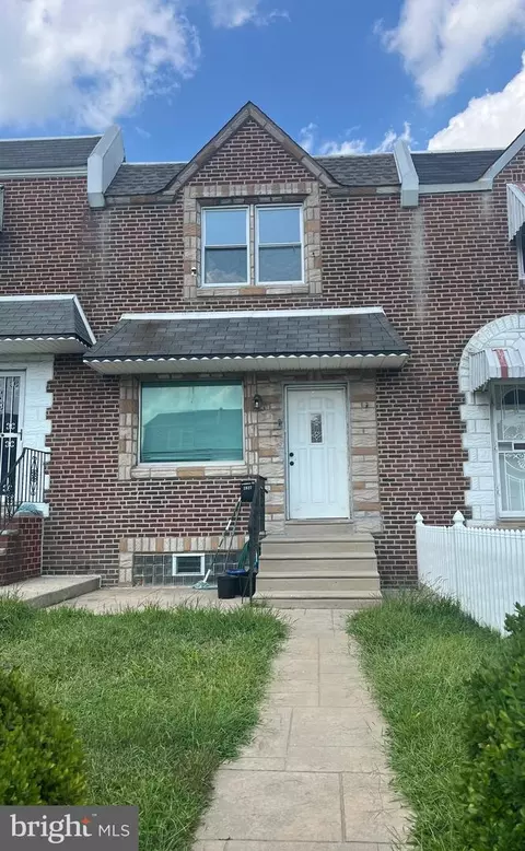2827 Fanshawe St, Philadelphia, PA 19149