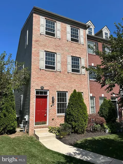 622 Keely Ct, Philadelphia, PA 19128