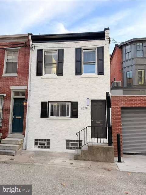 2320 Manning St, Philadelphia, PA 19103
