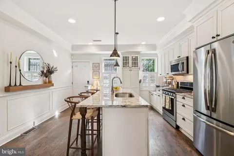 2011 Kater St, Philadelphia, PA 19146