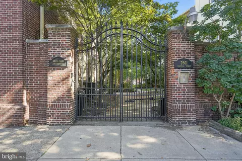 2501 00 Christian St #403, Philadelphia, PA 19146