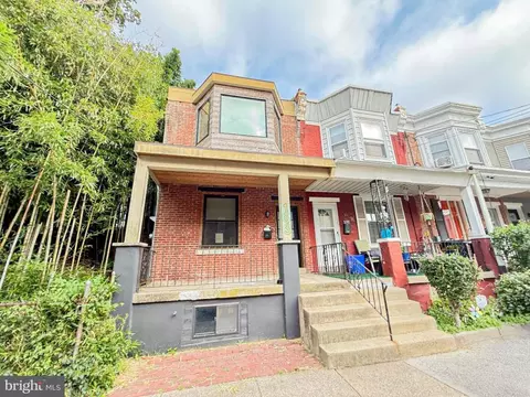 133 W Duval St, Philadelphia, PA 19144