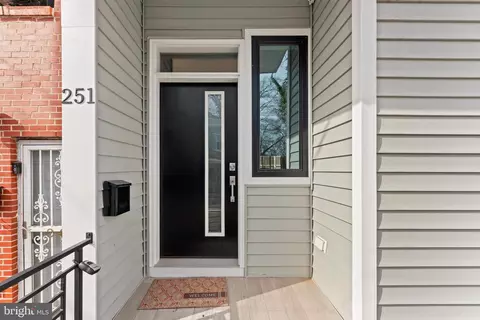 251 E Sharpnack St, Philadelphia, PA 19119