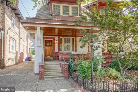 2533 S Lambert St, Philadelphia, PA 19145