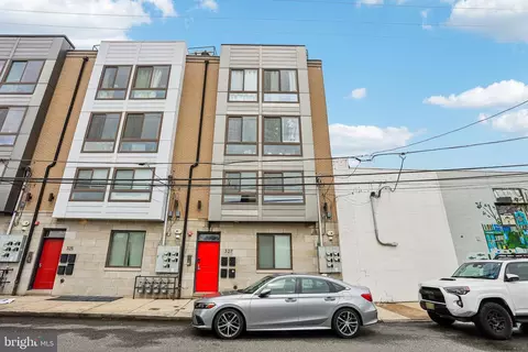 327 E Allen St #1, Philadelphia, PA 19125