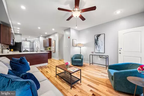 823 N 15th St UNIT 1, Philadelphia, PA 19130