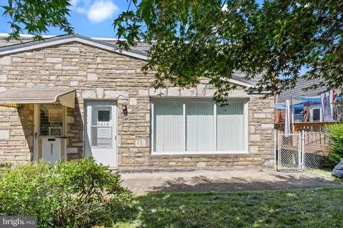 8614 Agusta St, Philadelphia, PA 19152