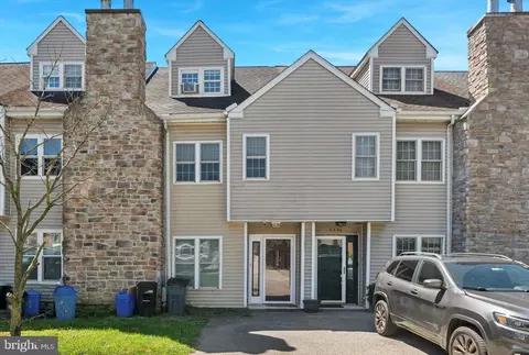 3334 Wiehle St, Philadelphia, PA 19129
