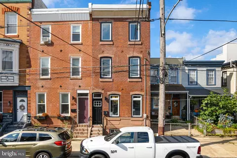 2212 E Cumberland St, Philadelphia, PA 19125