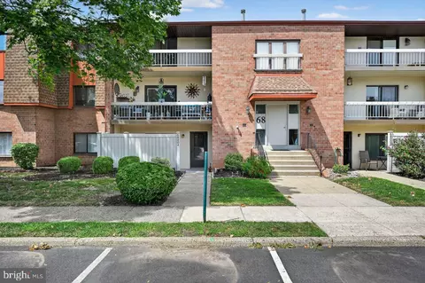 68104 00 Delaire Landing Rd #104, Philadelphia, PA 19114