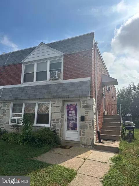 2651 Tremont St, Philadelphia, PA 19152