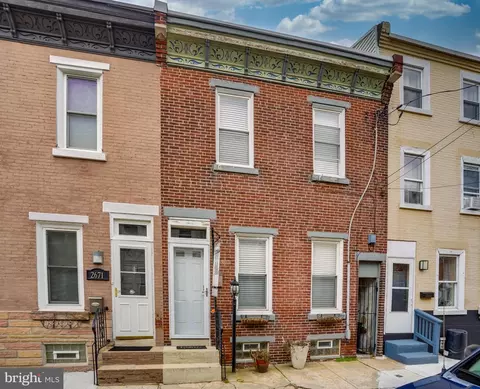 2669 Webb St, Philadelphia, PA 19125