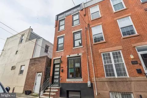 1106 Titan St, Philadelphia, PA 19147