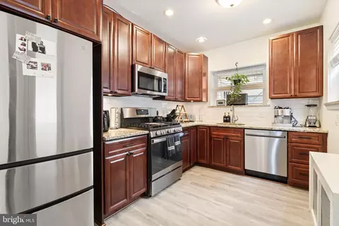 2354 E Tucker St, Philadelphia, PA 19125