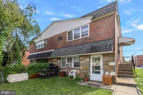2162 Strahle St, Philadelphia, PA 19152