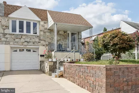9782 Clark St, Philadelphia, PA 19115
