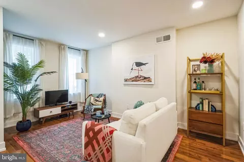 2425 Jasper St, Philadelphia, PA 19125