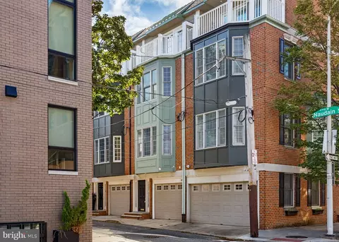 1740 Naudain St, Philadelphia, PA 19146