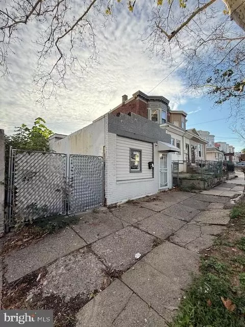 2426 S 28 S 71st St, Philadelphia, PA 19142