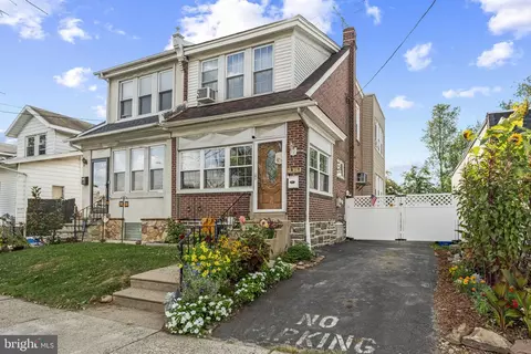 7020 Oxford Ave, Philadelphia, PA 19111