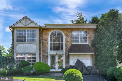 13360 Susan Ter, Philadelphia, PA 19116