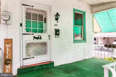 144 Shurs Ln, Philadelphia, PA 19127
