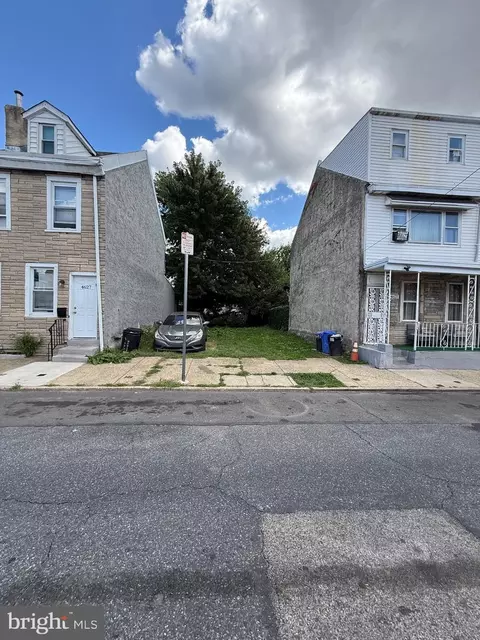 4623 Hawthorne St, Philadelphia, PA 19124