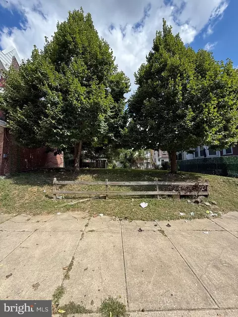 4835 N 37 N 11th St, Philadelphia, PA 19141
