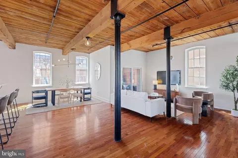 205 15 Cuthbert St #301, Philadelphia, PA 19106
