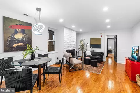 1903 Spruce St #1A, Philadelphia, PA 19103