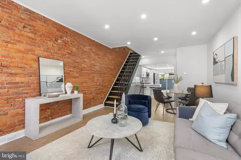 2218 S Bouvier St, Philadelphia, PA 19145