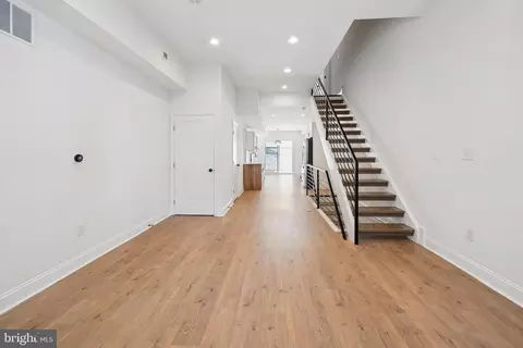 840 Leland St, Philadelphia, PA 19130
