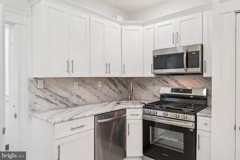 3853 17th St, Philadelphia, PA 19140