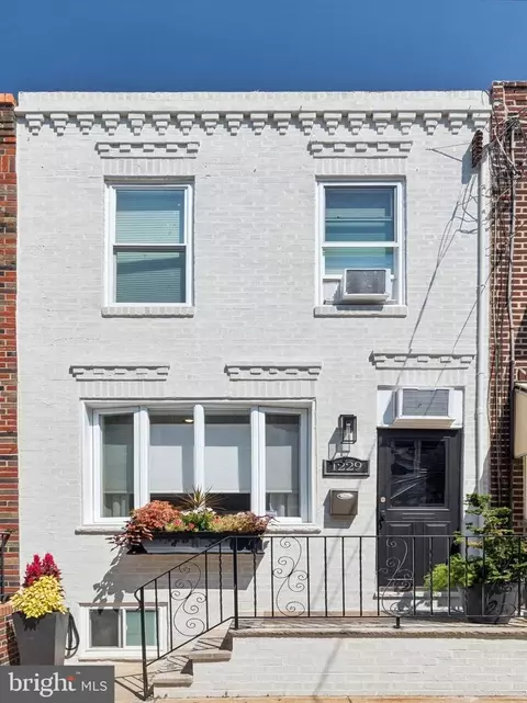 1229 Emily, Philadelphia, PA 19148
