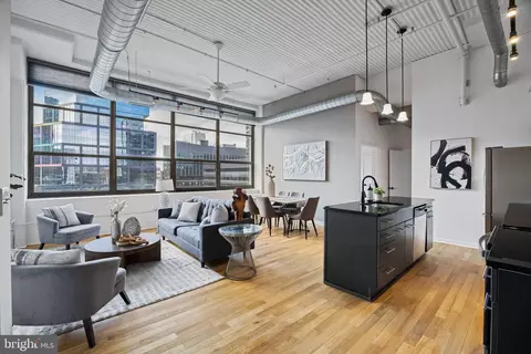 2200 Arch St #612, Philadelphia, PA 19103