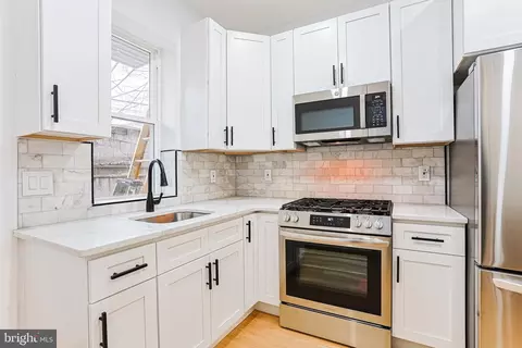 1734 S Taylor St, Philadelphia, PA 19145