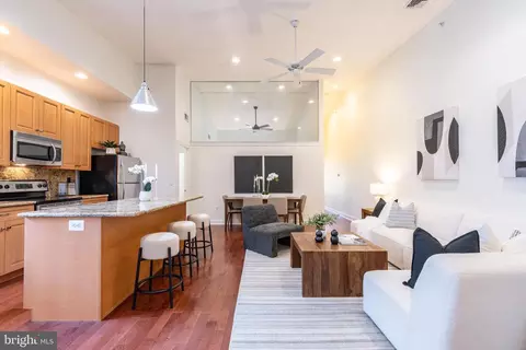6 S 10 S Strawberry St #16, Philadelphia, PA 19106